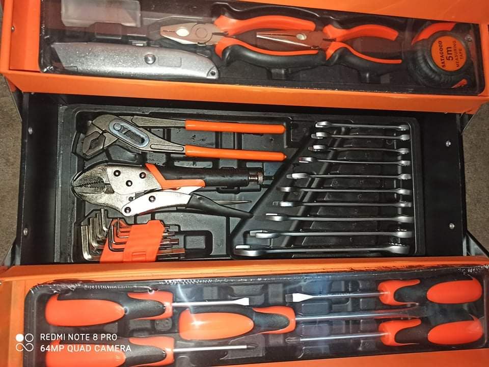 Arow Tools Arrow 85PCS Tools Set With Metal Box – Arrow Hardware